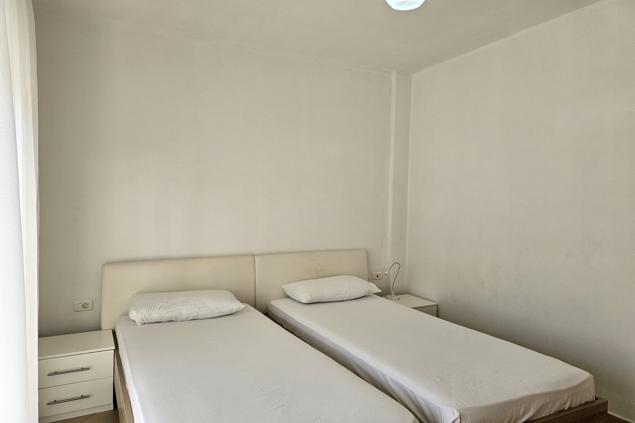 ALS100 - Svein Apartment-Chambre