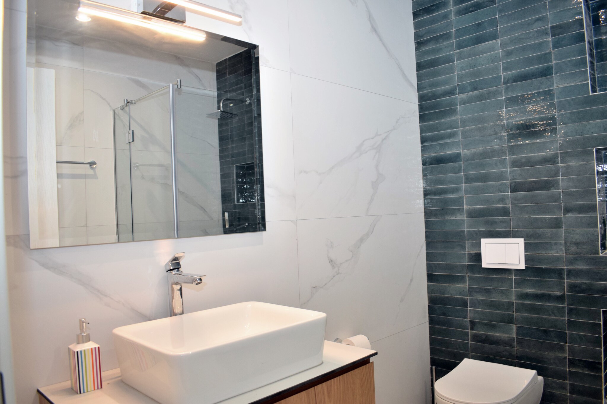 ALD301 - Tomek 1+1 San Pietro Lalez-Salle de bain