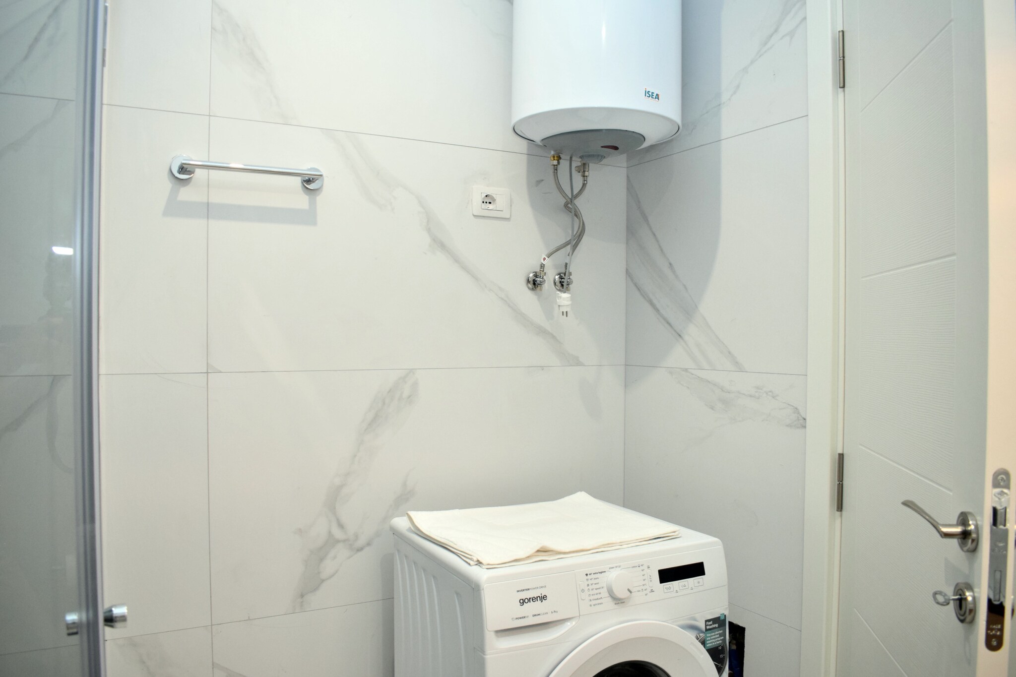 ALD301 - Tomek 1+1 San Pietro Lalez-Salle de bain