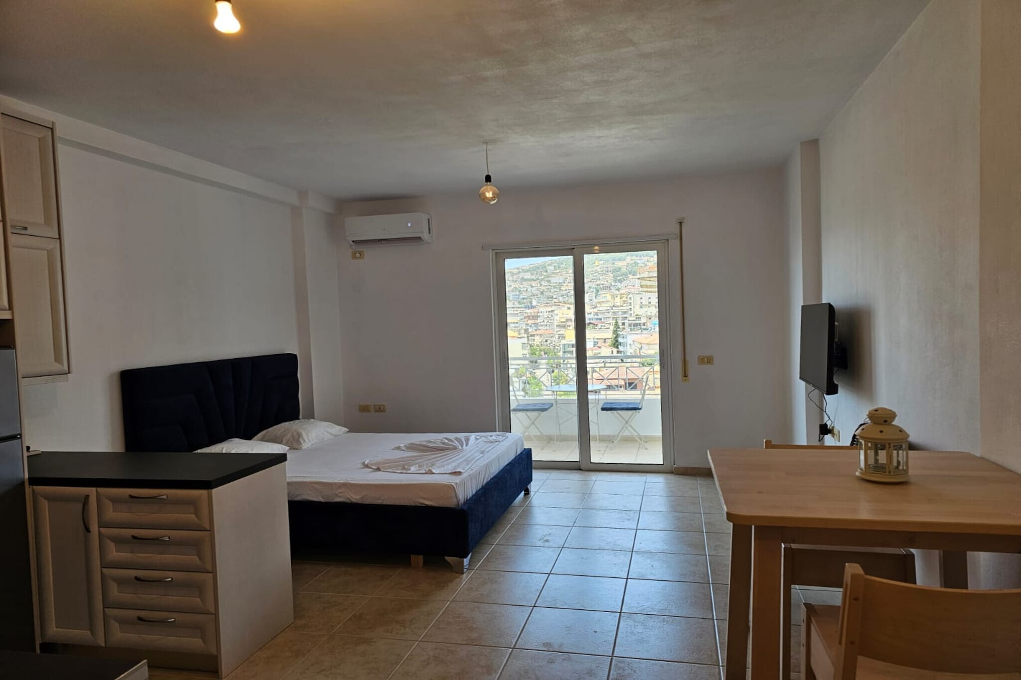Studio Apartment for Holiday - 303-Living room