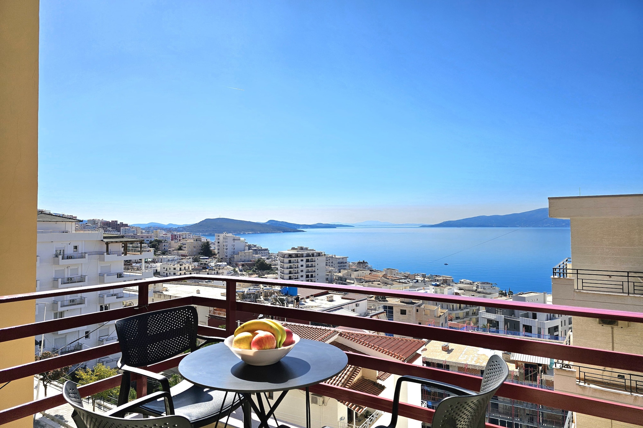 ALS114 - Iliri Rr5 - Holiday Ap In SR.-Terrasbalkon