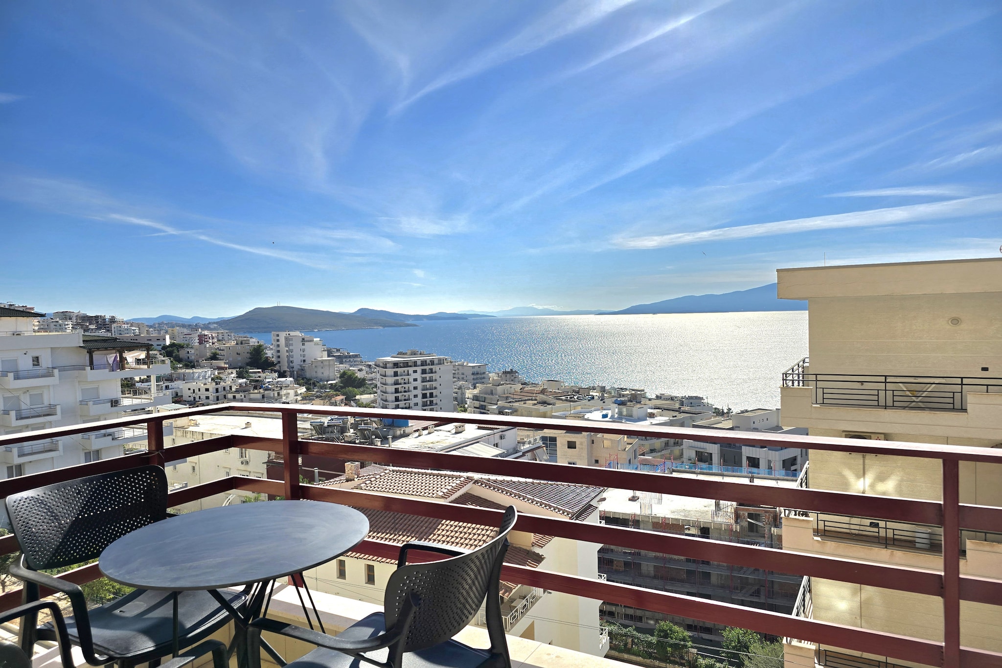 ALS114 - Iliri Rr5 - Holiday Ap In SR.-Terrasbalkon