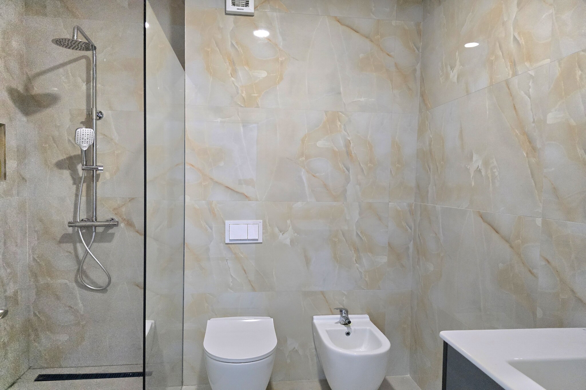 ALD288 - Avniu San Pietro Lalez-Bathroom