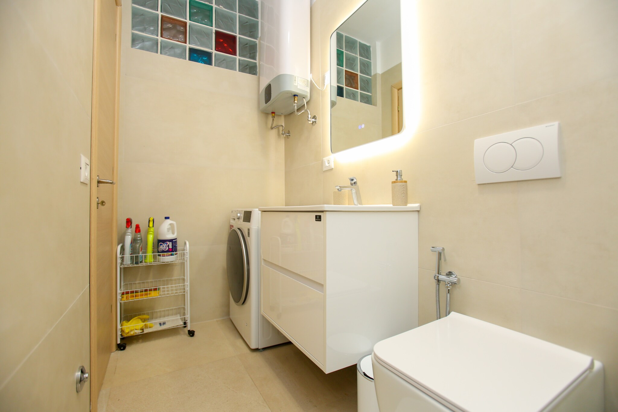 Vlora Sunset Sea View Apartment-Badkamer