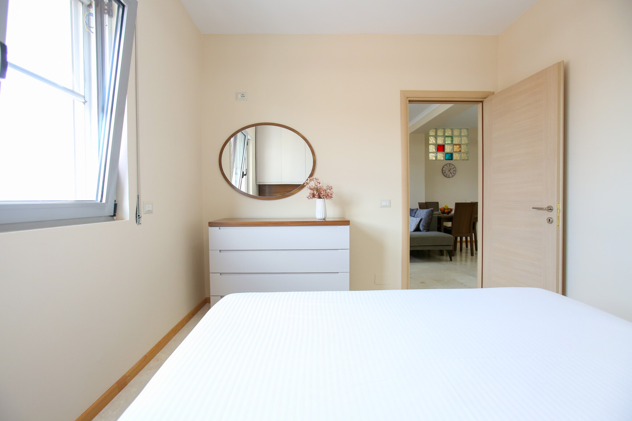 Vlora Sunset Sea View Apartment-Slaapkamer