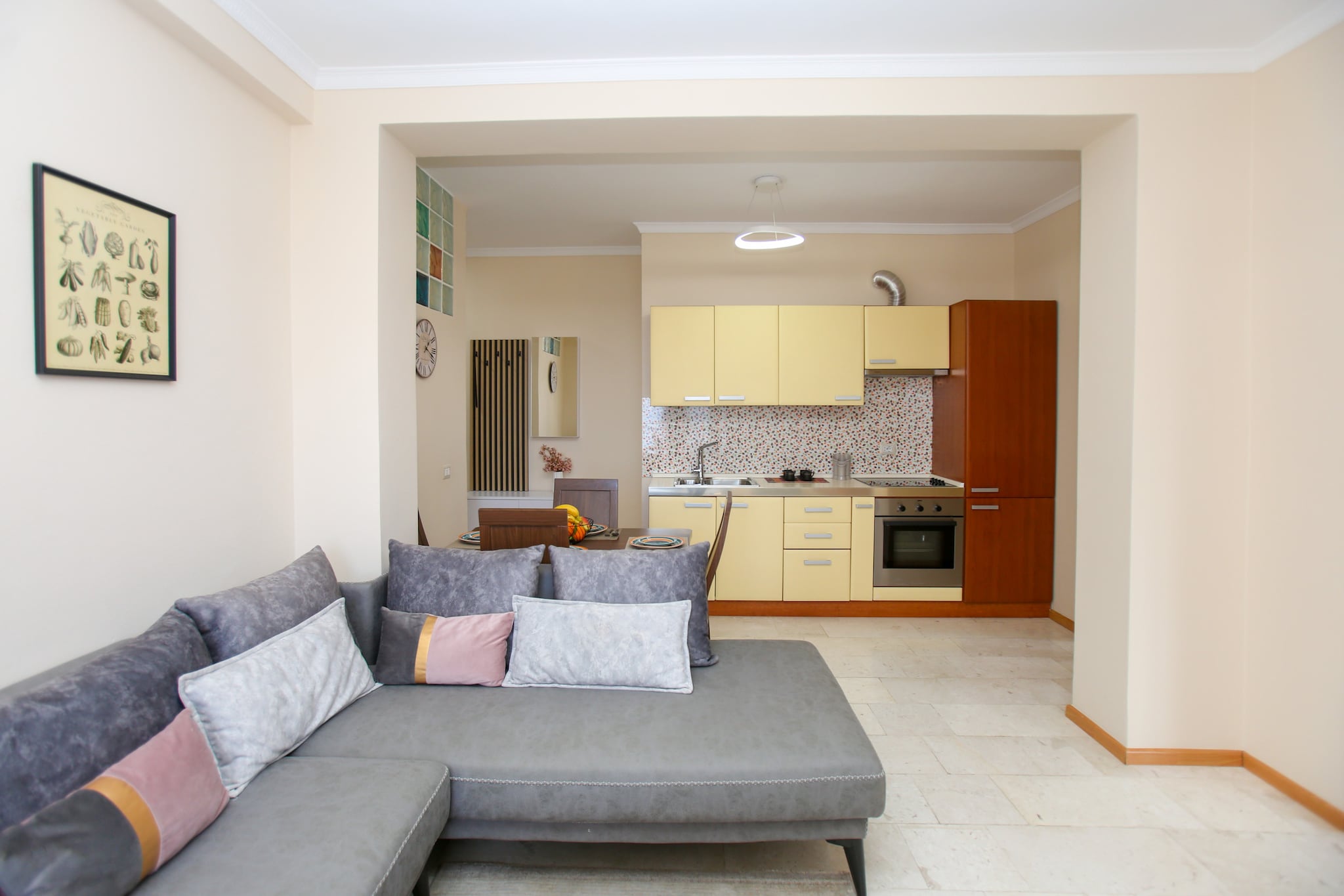 Vlora Sunset Sea View Apartment-Woonkamer