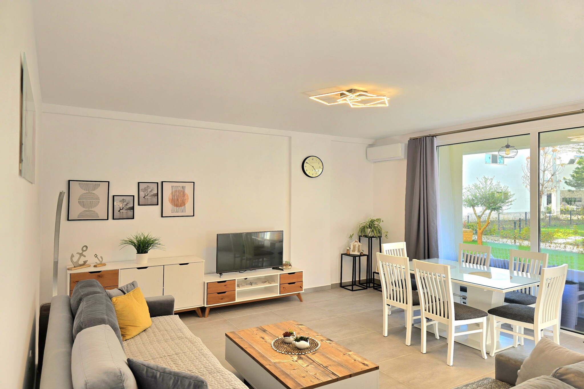 ALD299 - Hikmet San Pietro Lalez-Living room