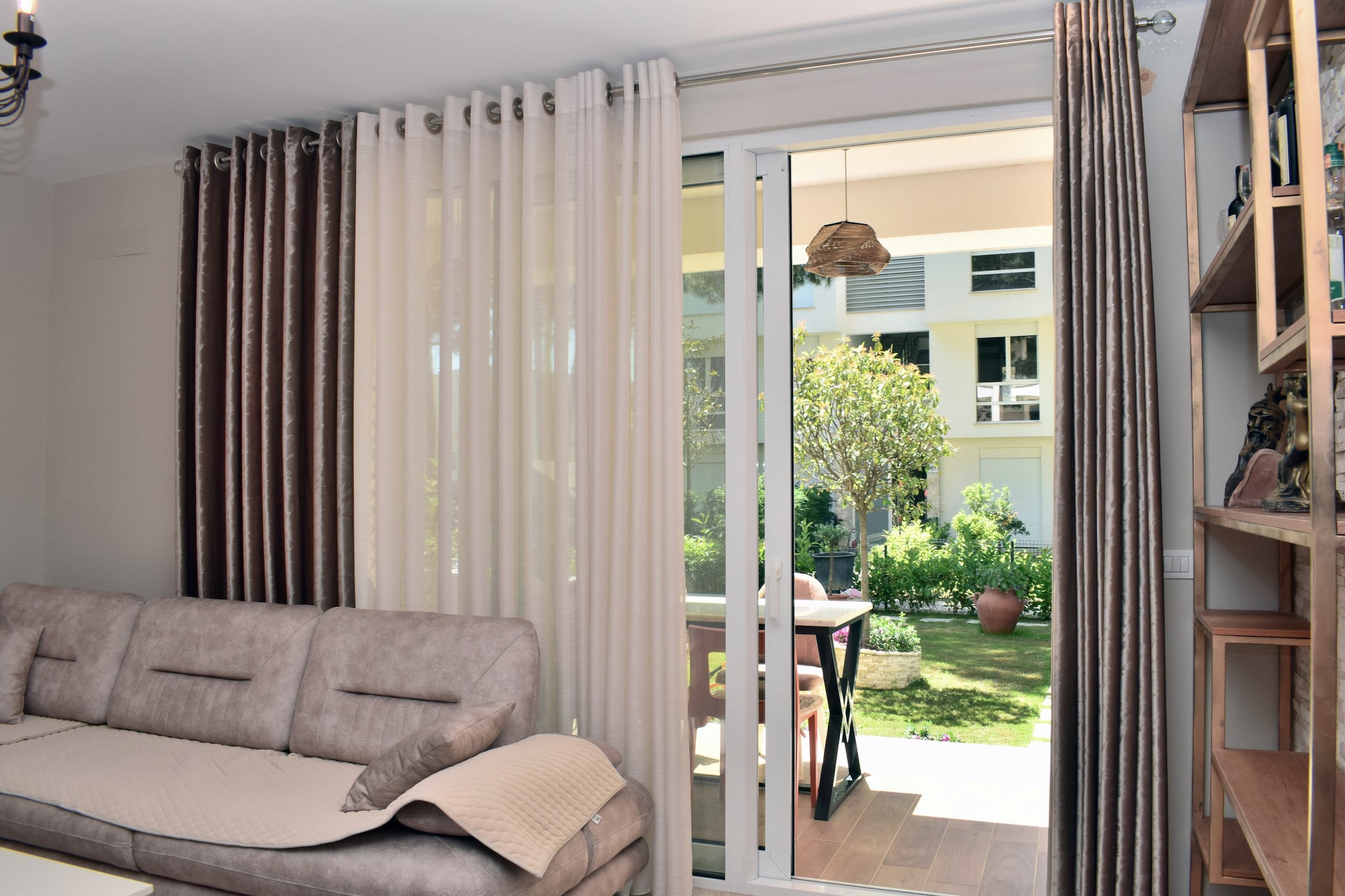 ALD283 - Besimi San Pietro Lalez-Living room