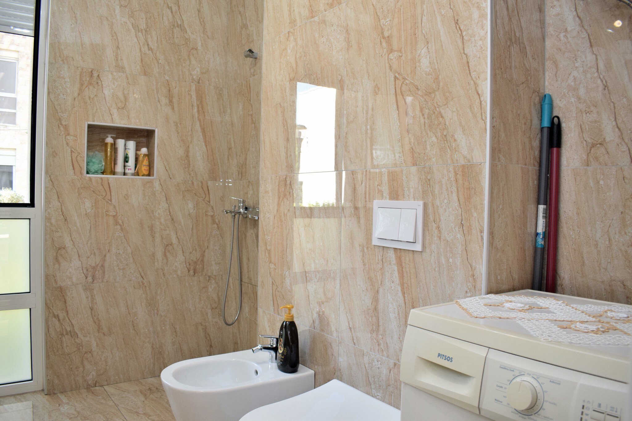 ALD283 - Besimi San Pietro Lalez-Bathroom