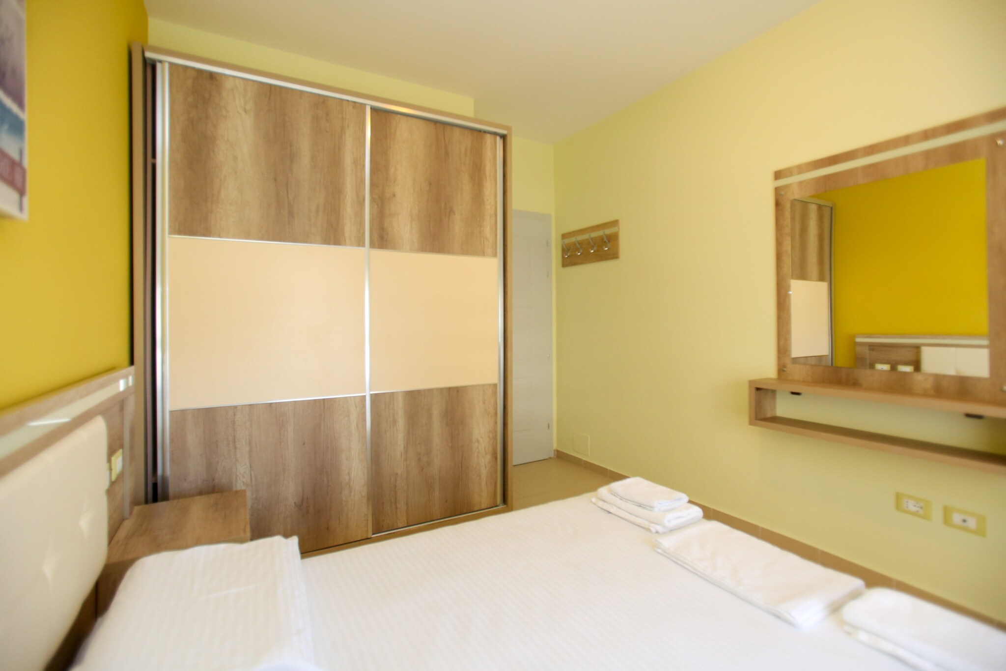 307B, Sea View One Bedroom Apartment-Slaapkamer