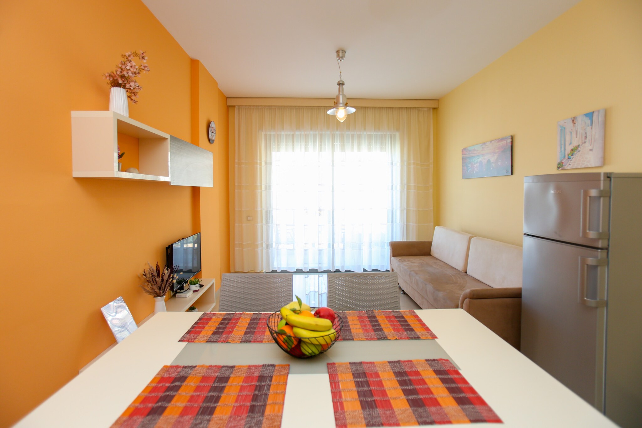 307B, Sea View One Bedroom Apartment-Woonkamer