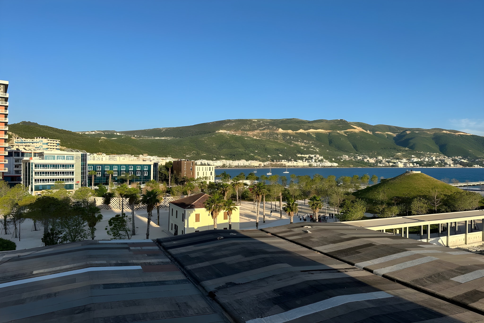 Thoma's K Studios - Balcony Triple Studio-Outdoor