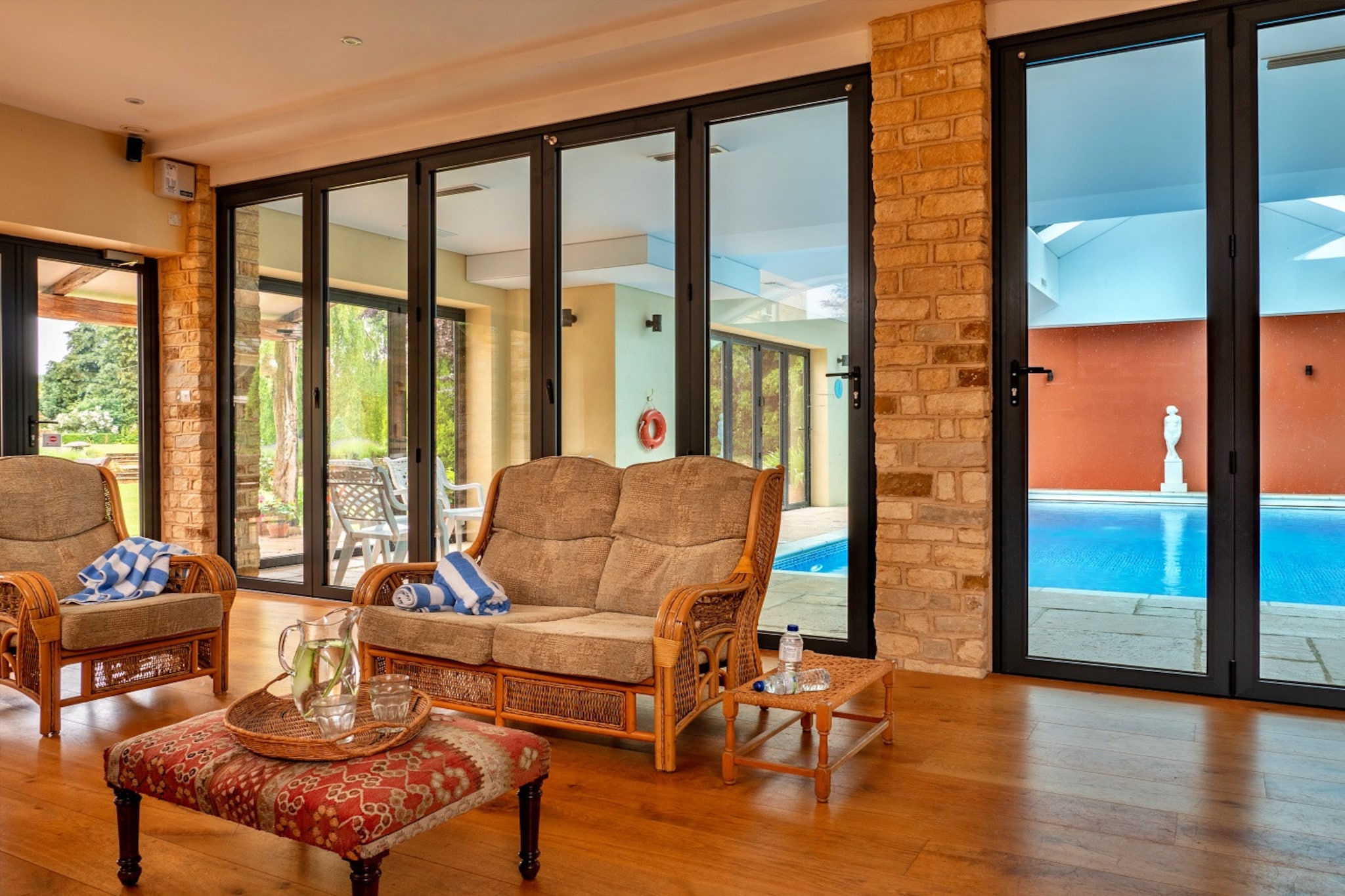 Lodge Cottage-Zwembad