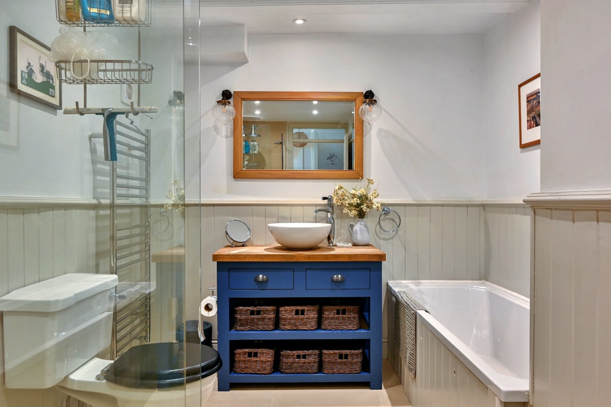 123, High Street-Badkamer