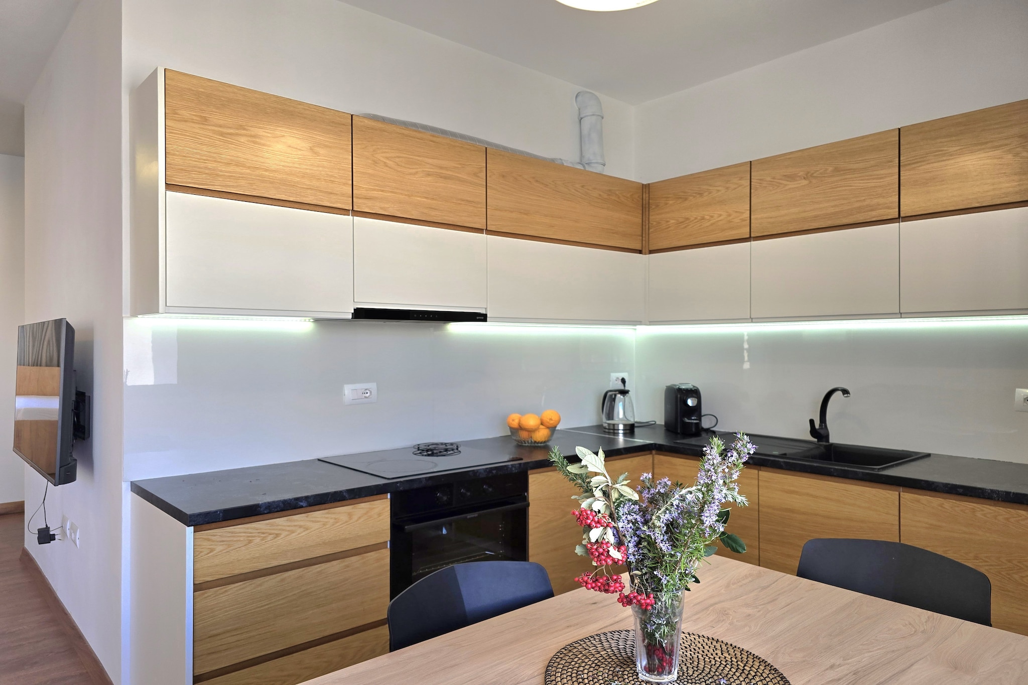ALD202 - Lino 2-Kitchen