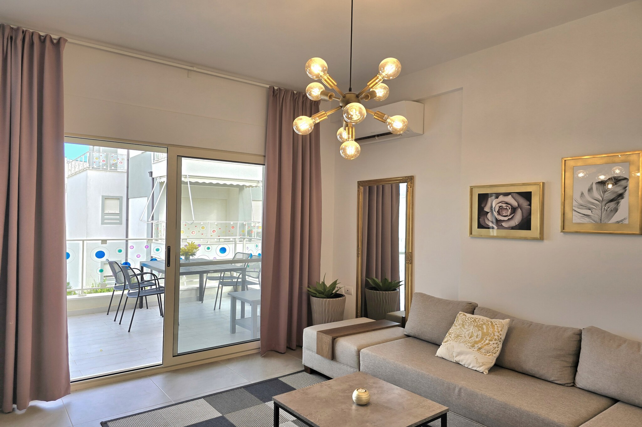 ALD144 - Milan-Woonkamer