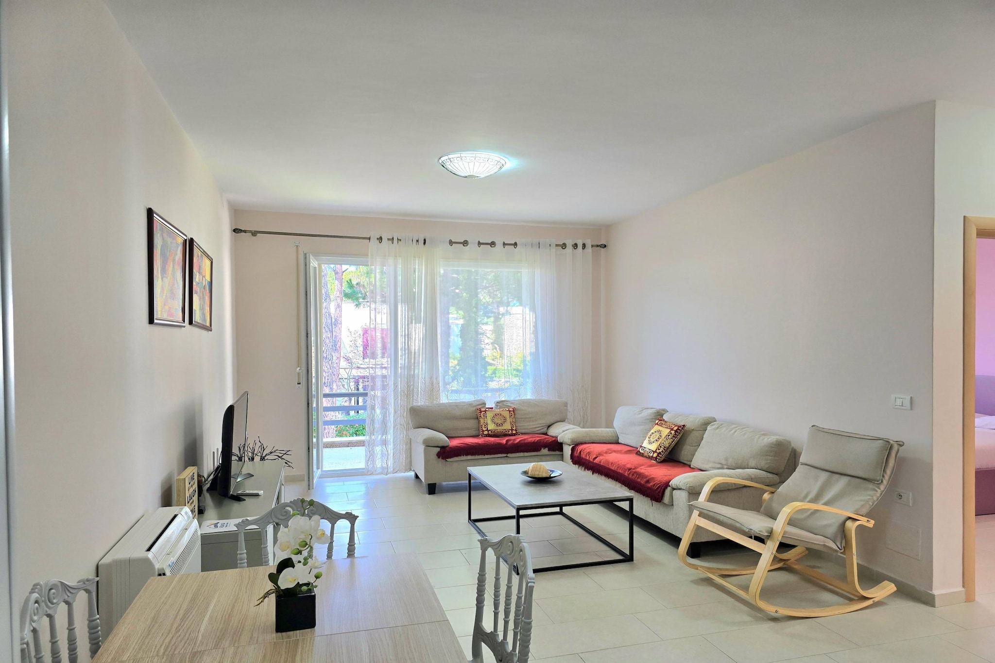 ALD274 - Gena-Living room