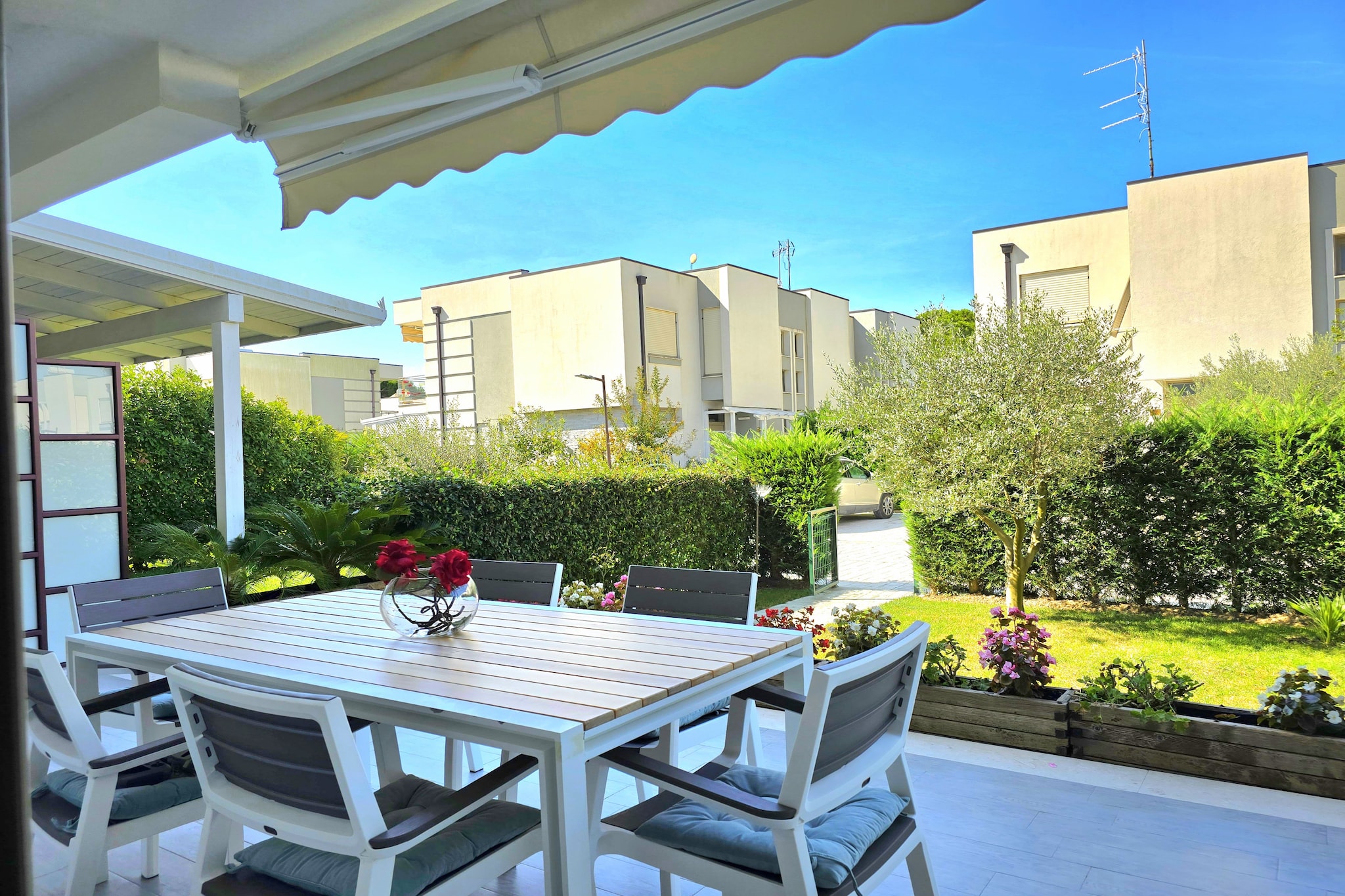 ALD221 - Vila 49 Mehmeti-Terrace balcony