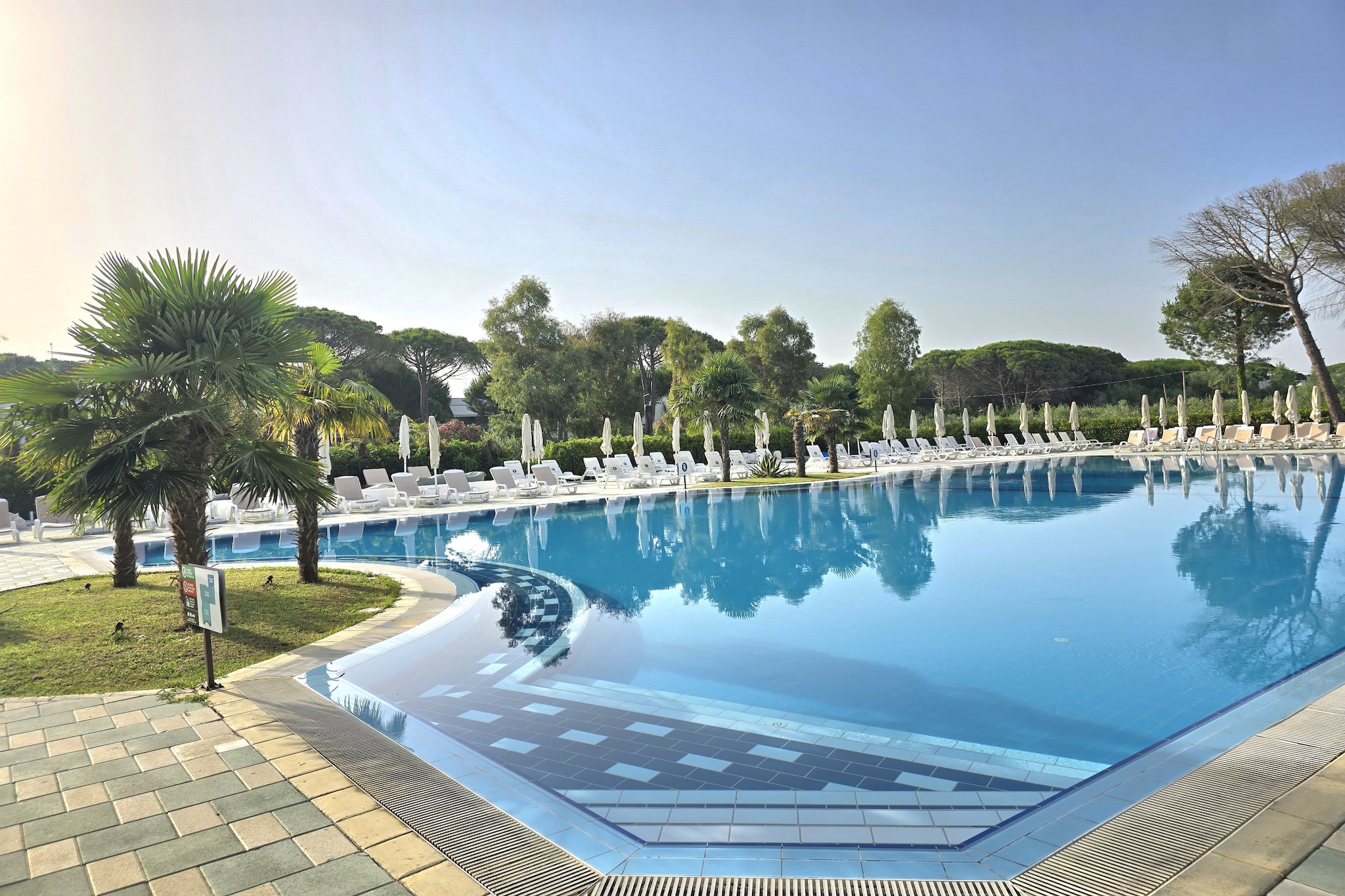 ALD221 - Vila 49 Mehmeti-Pool