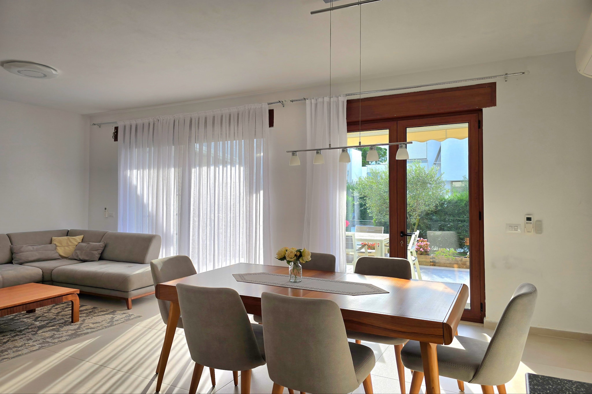 ALD221 - Vila 49 Mehmeti-Dining room