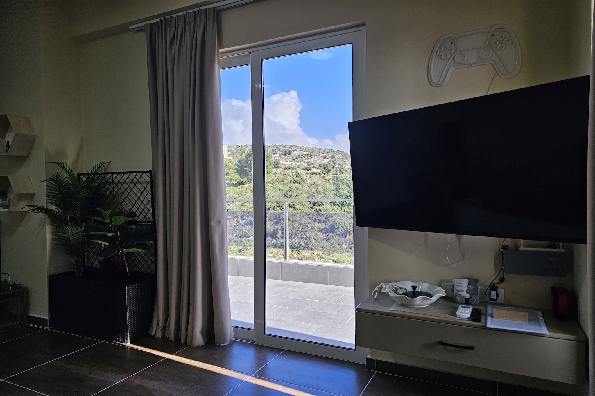Holiday Apartment - 305-Living room