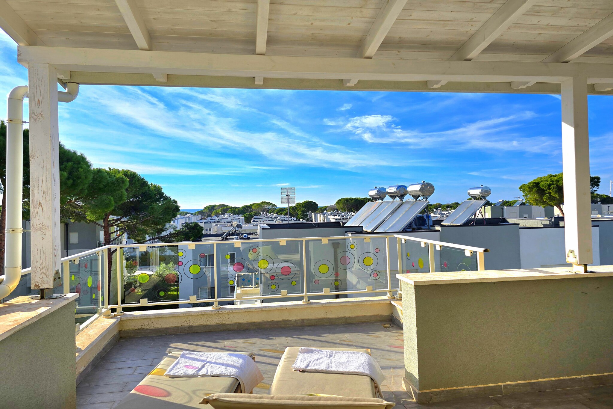 ALD271 - Joshua-Terrace balcony