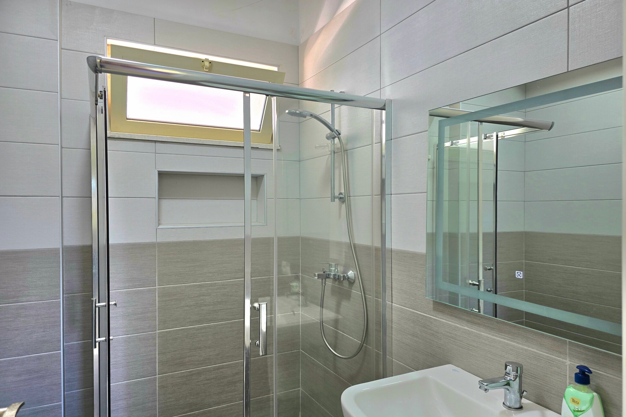 ALD271 - Joshua-Bathroom