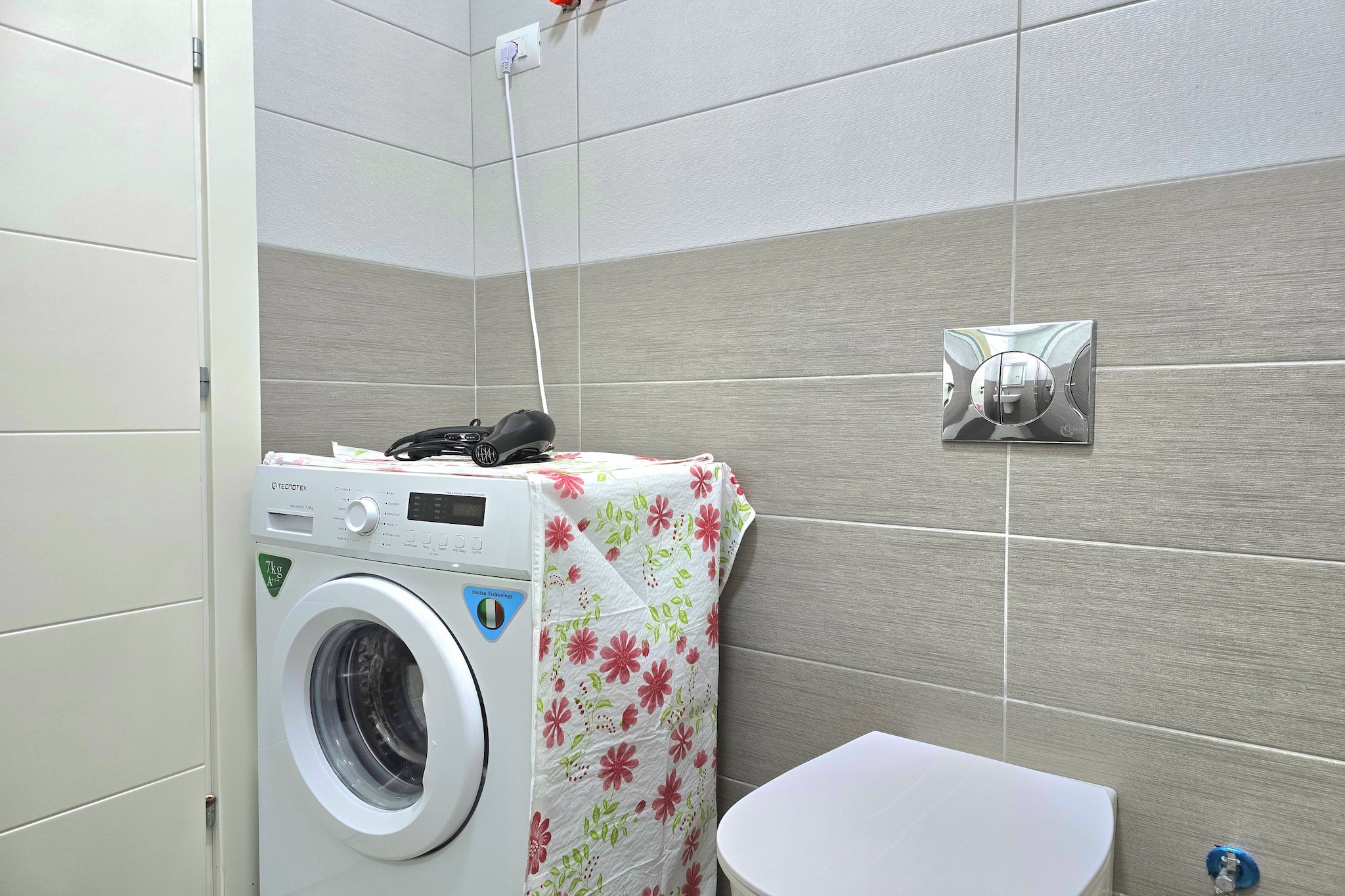 ALD271 - Joshua-Bathroom