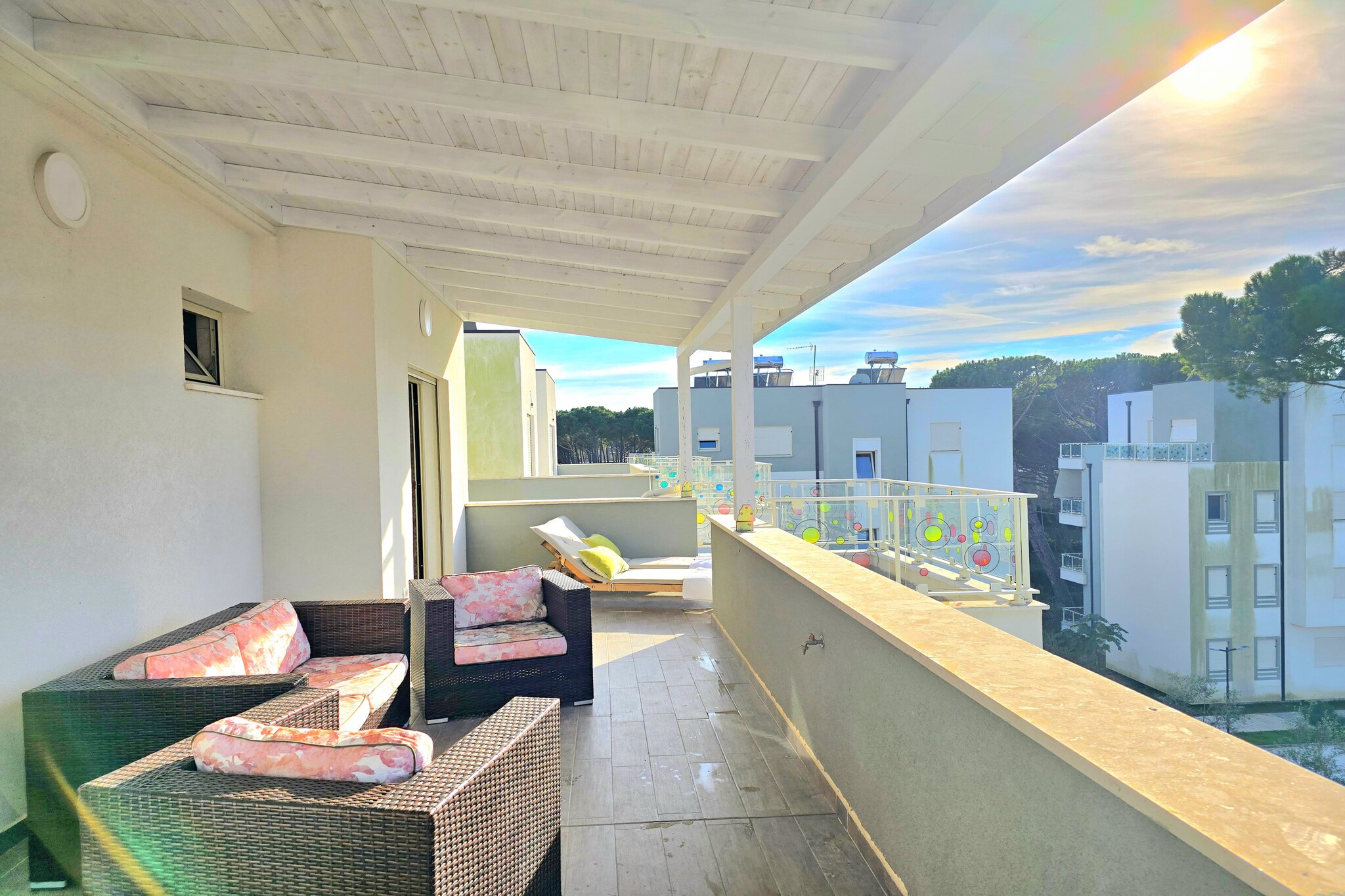 ALD271 - Joshua-Terrace balcony
