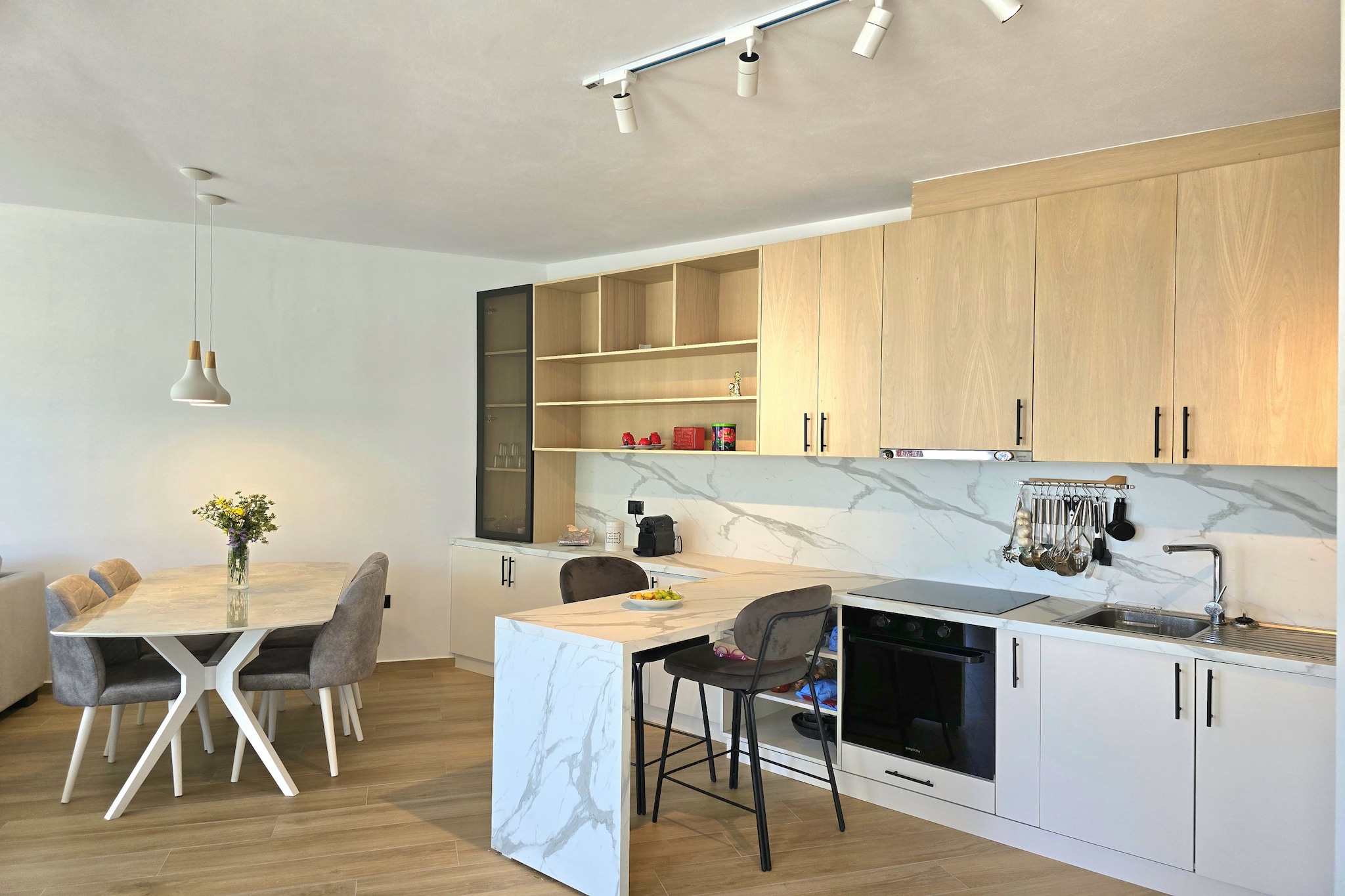 ALD277 - Marion & Kjamil-Kitchen