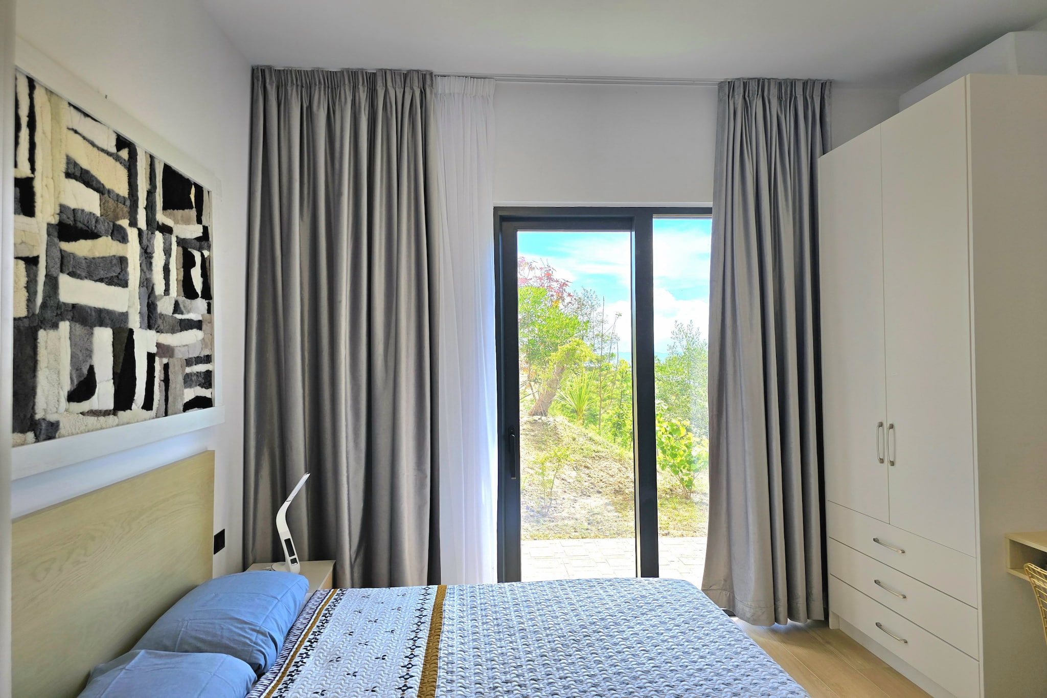 ALD277 - Marion & Kjamil-Bedroom