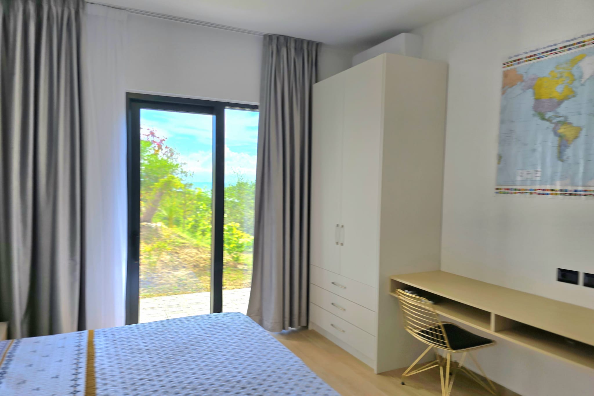 ALD277 - Marion & Kjamil-Bedroom
