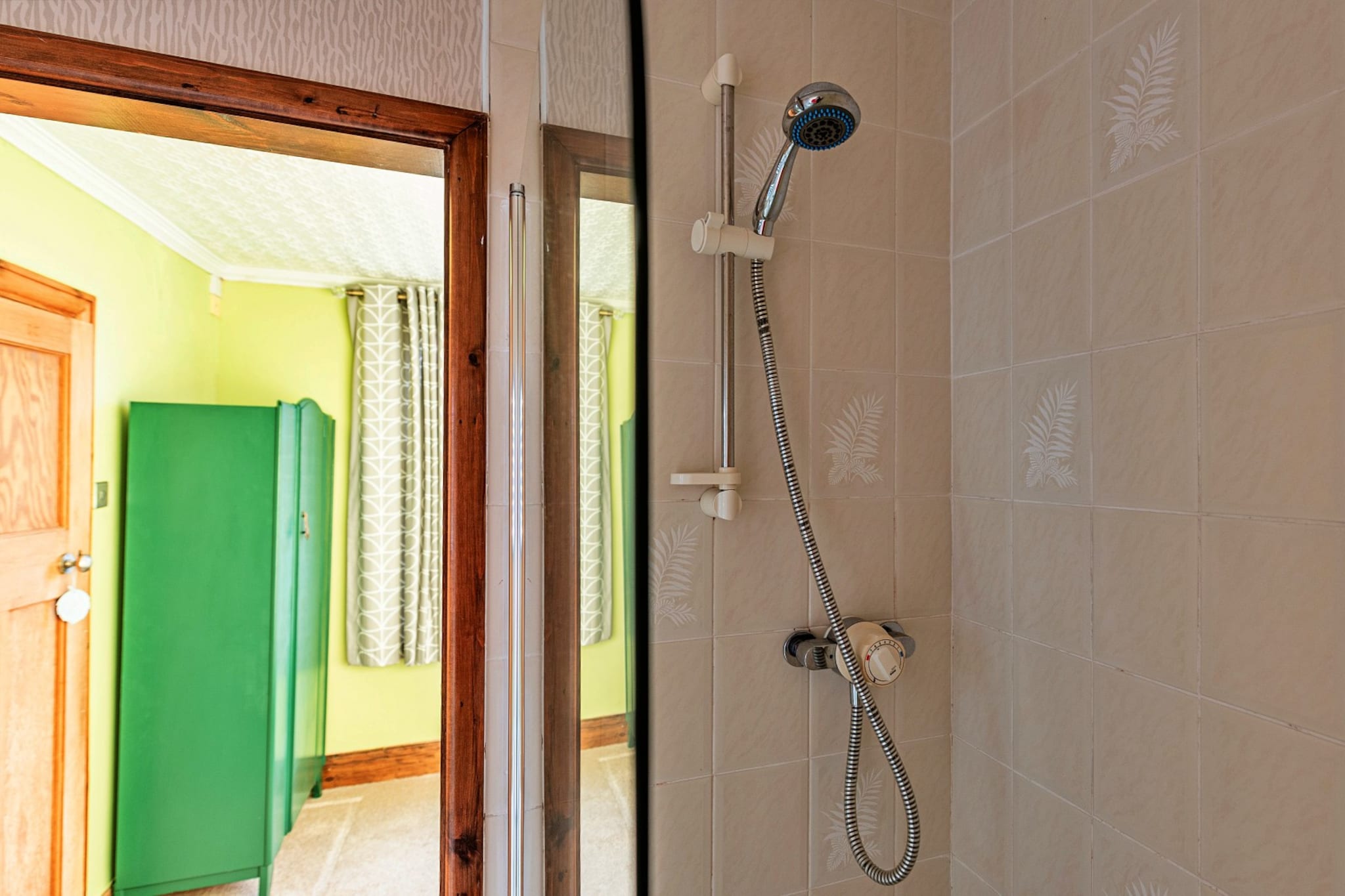 Ty Gwyn Hideaway-Badkamer