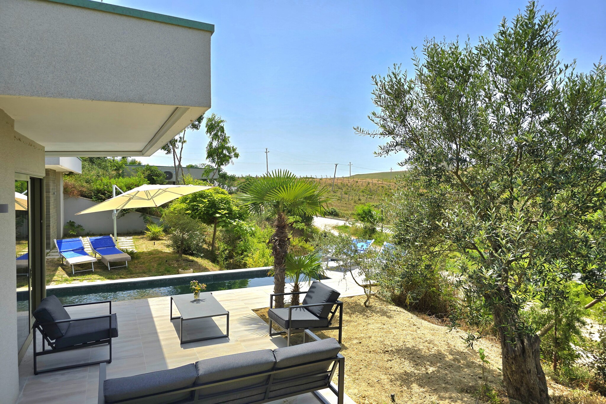 ALD279 - Fatmiri-Terrasbalkon