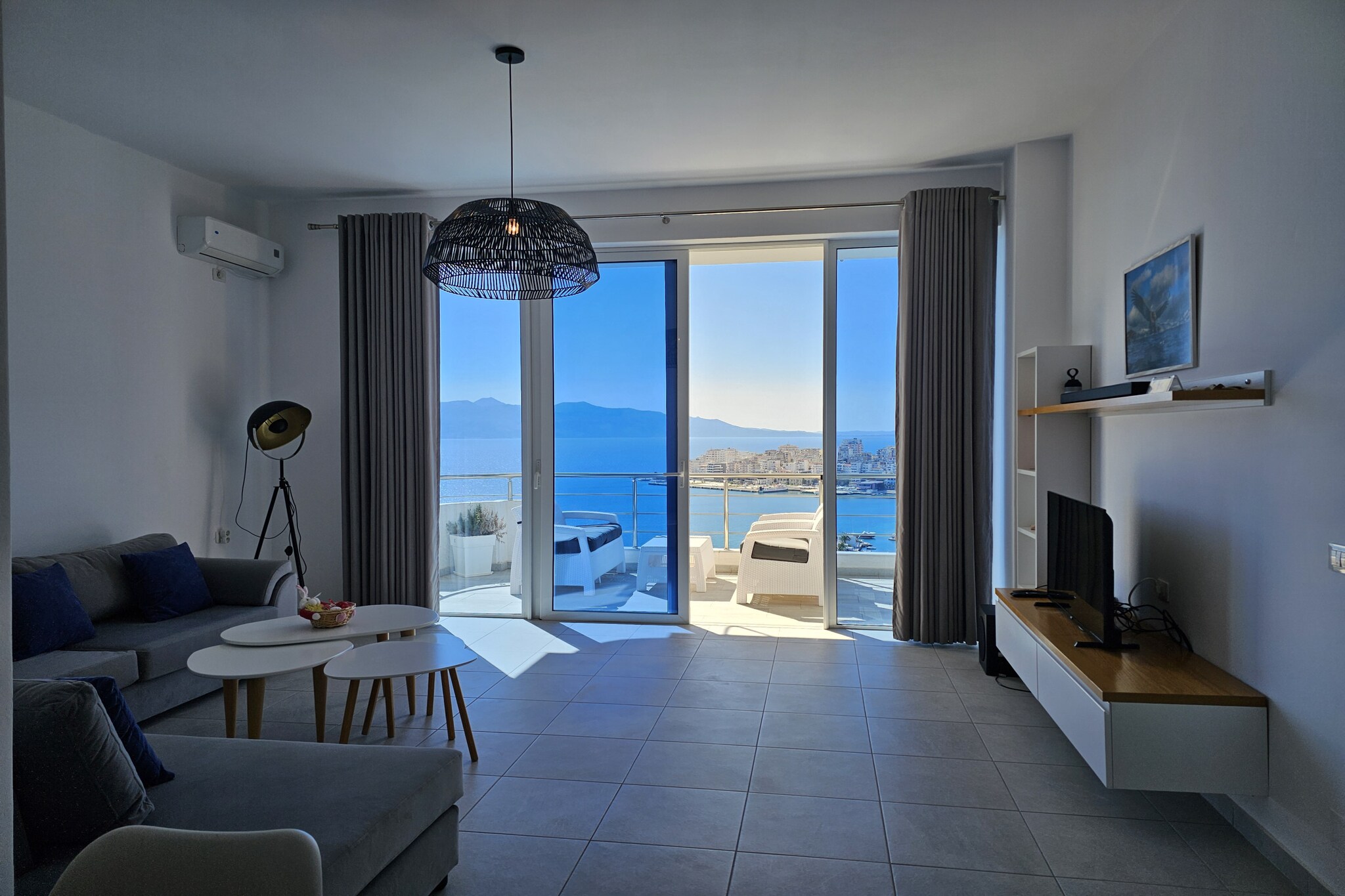ALS030 - Gjermund - Panorama Ap.-Living room