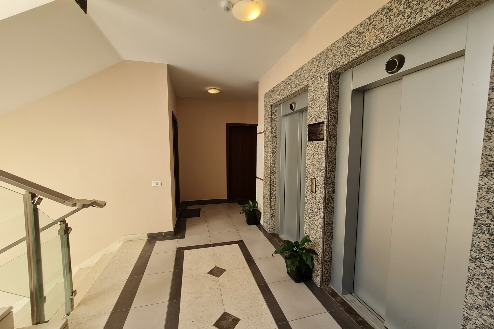 201B, Two Bedroom Apartment-Landing