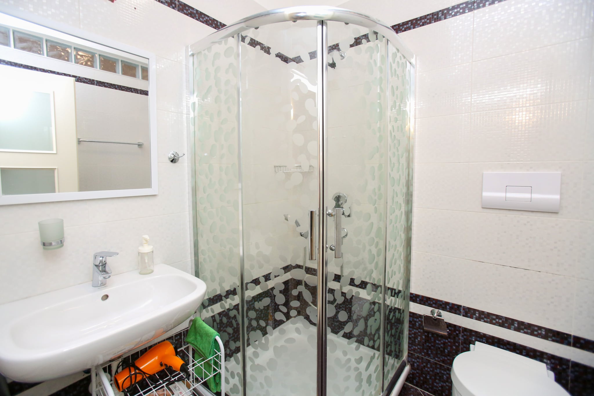 308A, Diamond Two Bedroom Apartment-Badkamer