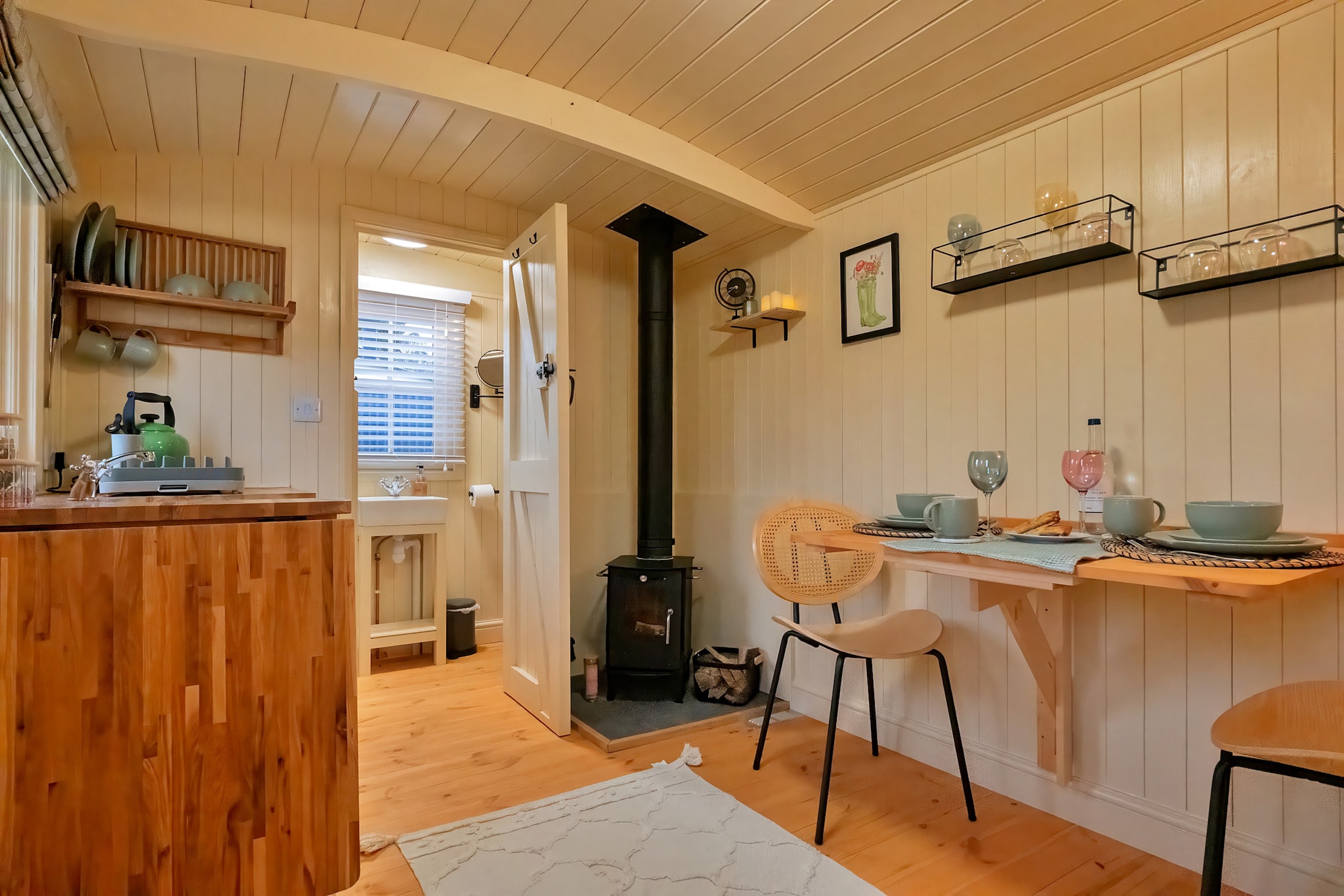 The Chicken Hut-Badkamer