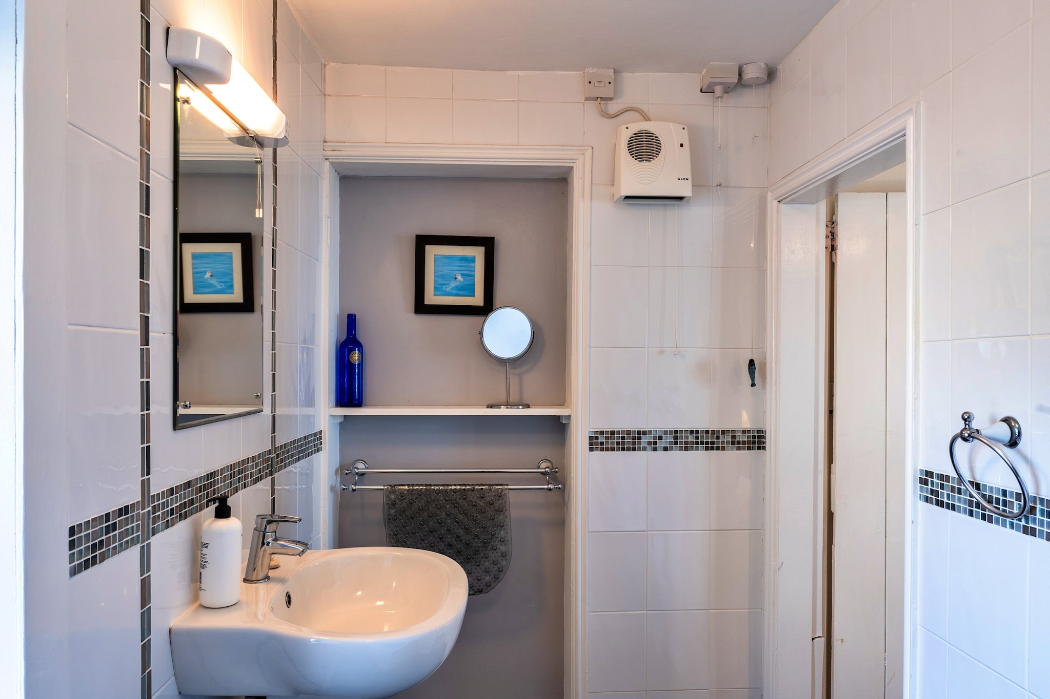 Longships-Badkamer