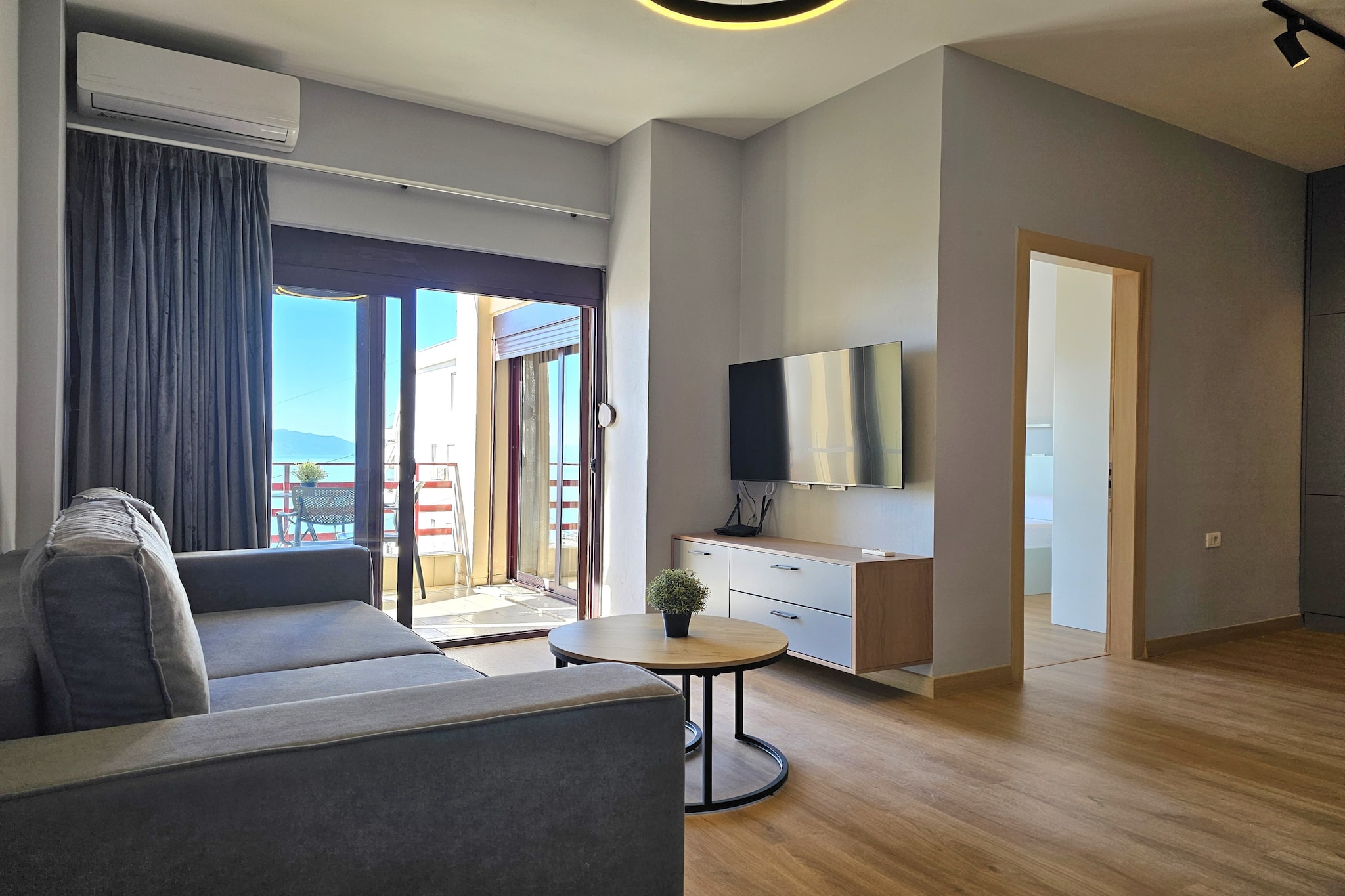 ALS108 - Chris Apartment-Woonkamer