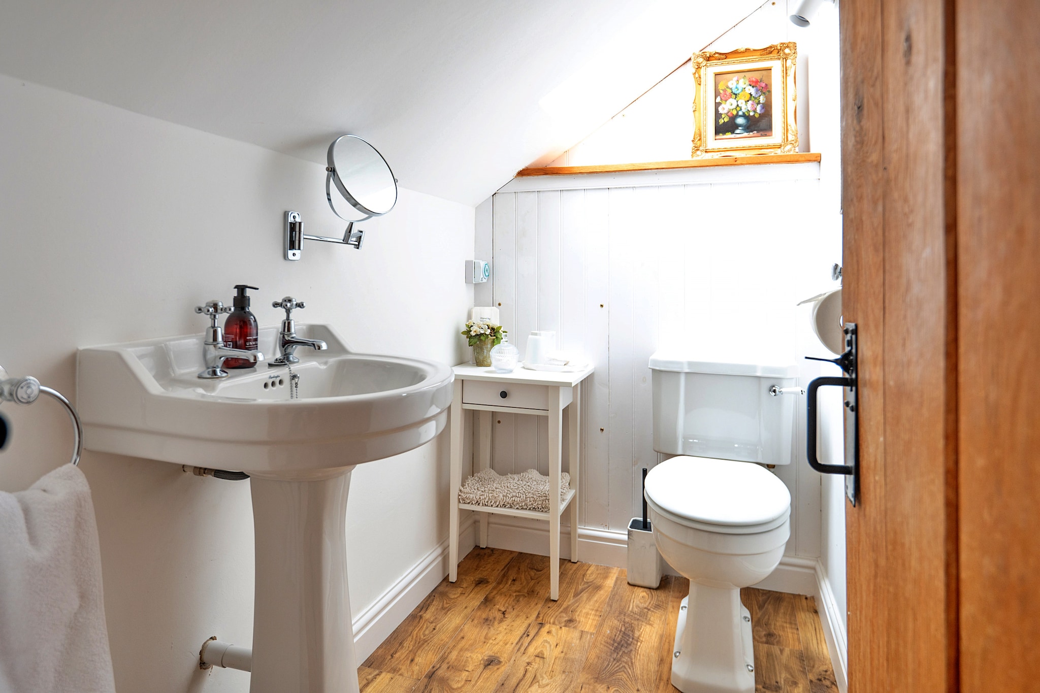 The Barn at Tyddyn-y- Felin-Badkamer