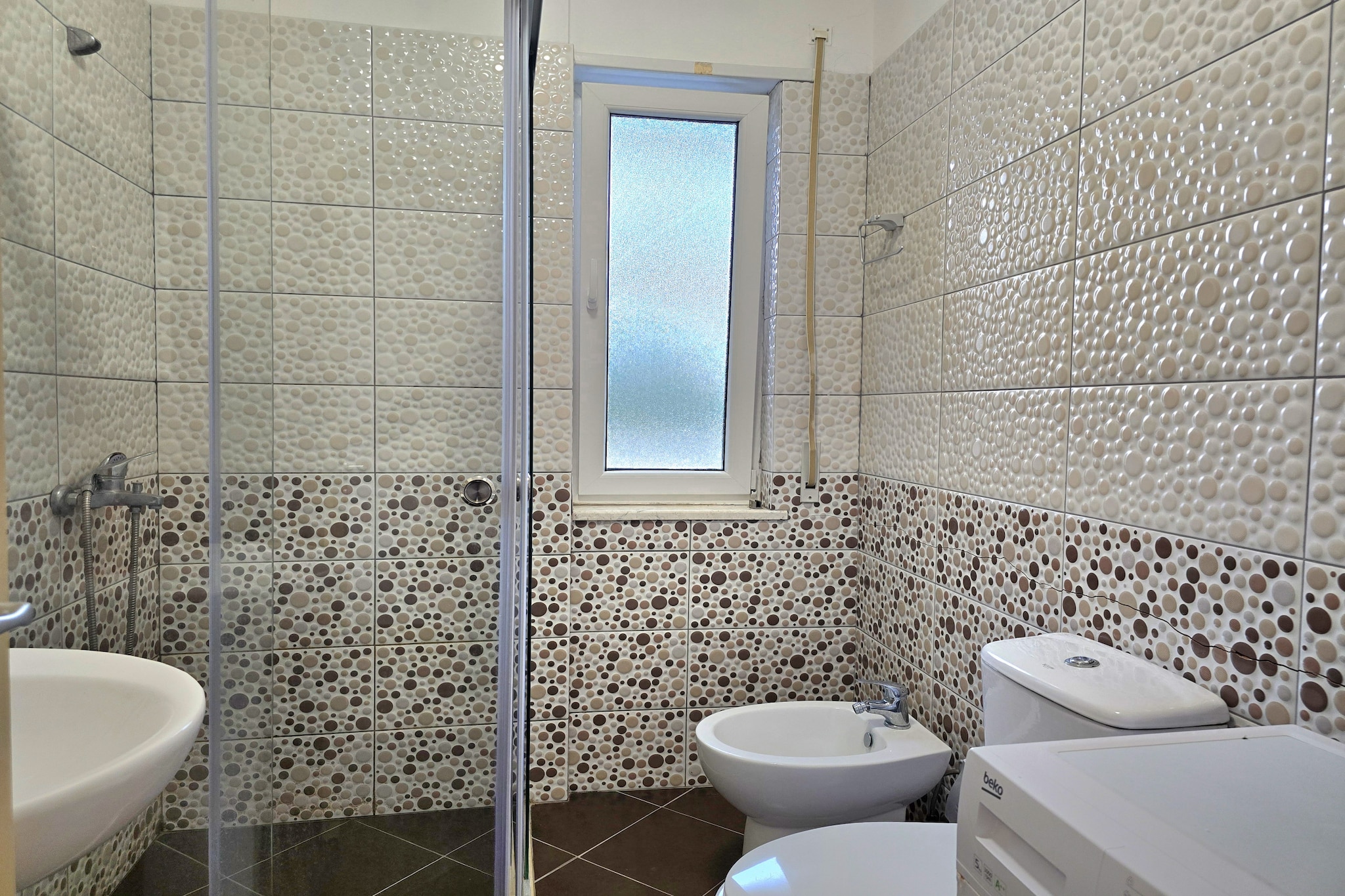 ALD244 - Siruan L.2 1+1-Badkamer