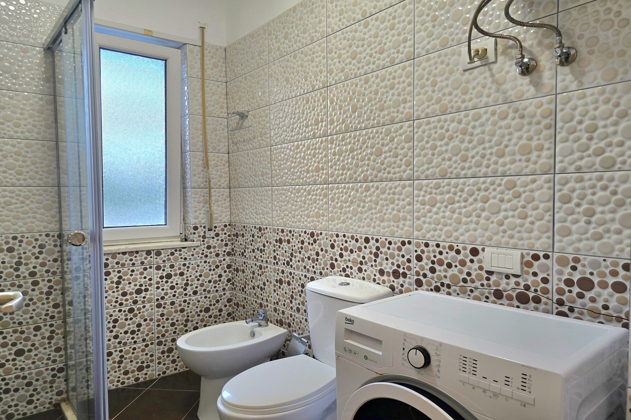 ALD244 - Siruan L.2 1+1-Badkamer