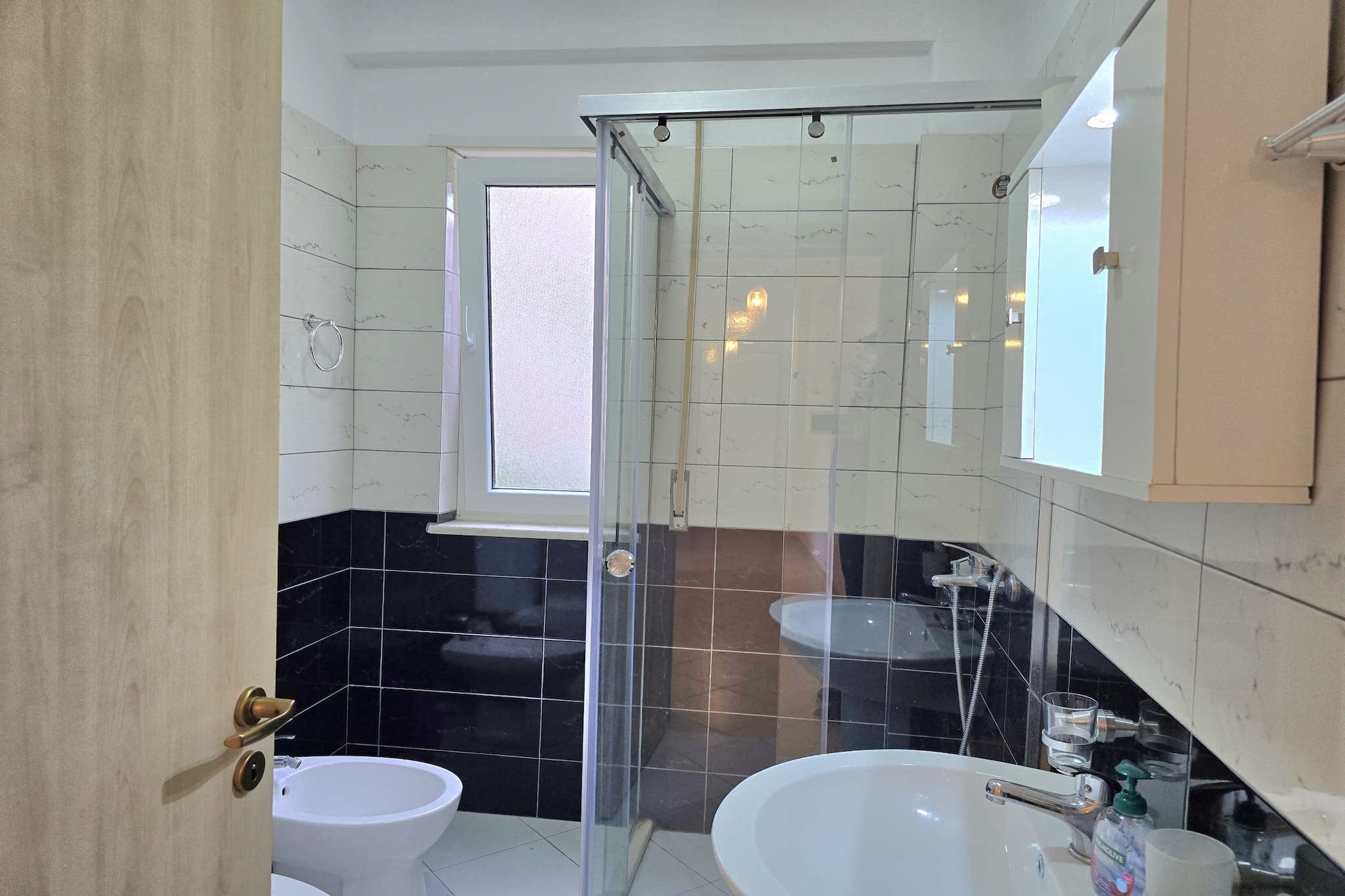 ALD243 - Siruan L.2 2+1-Badkamer