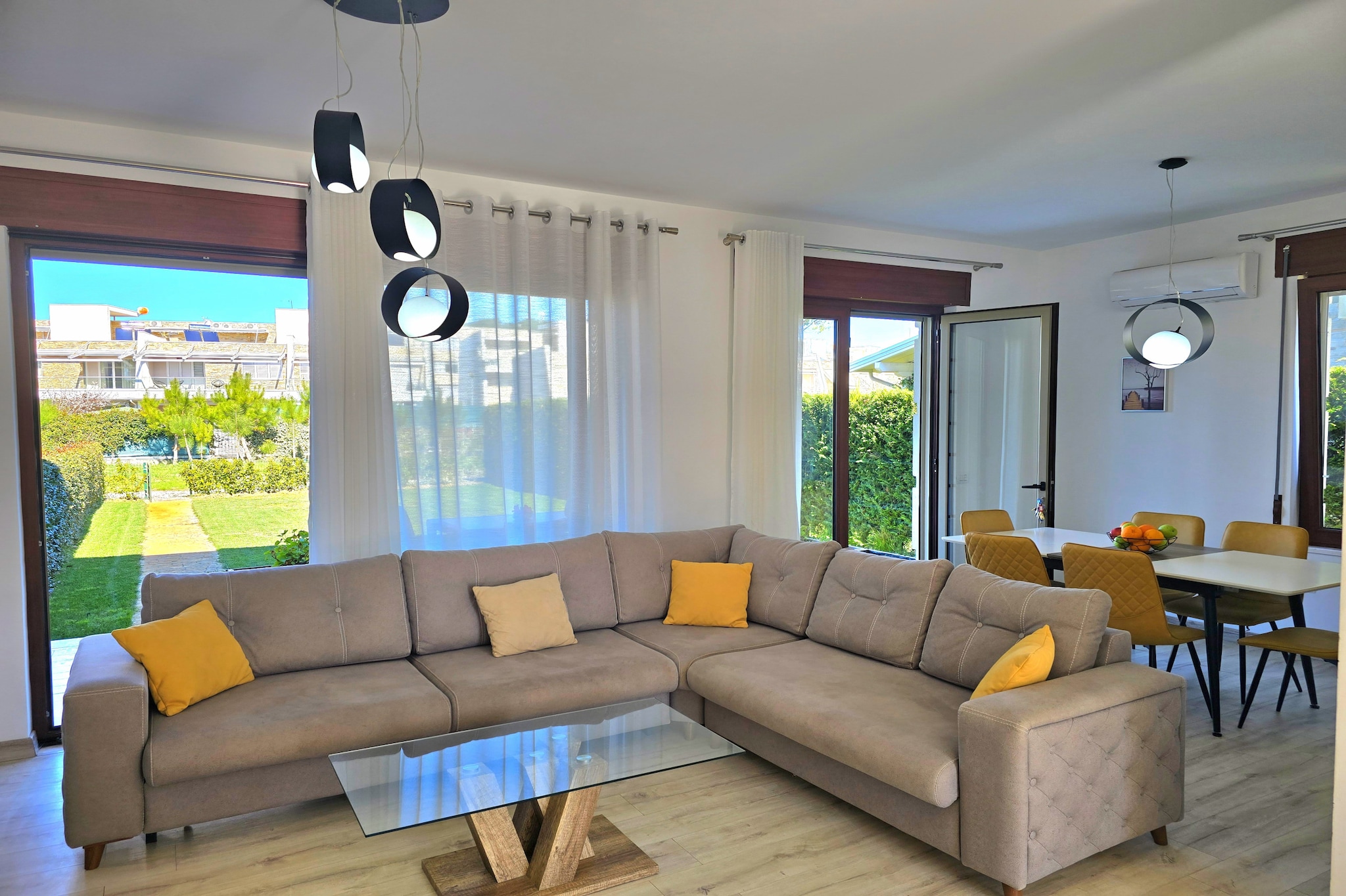 ALD245 - Siruan V.5-Living room
