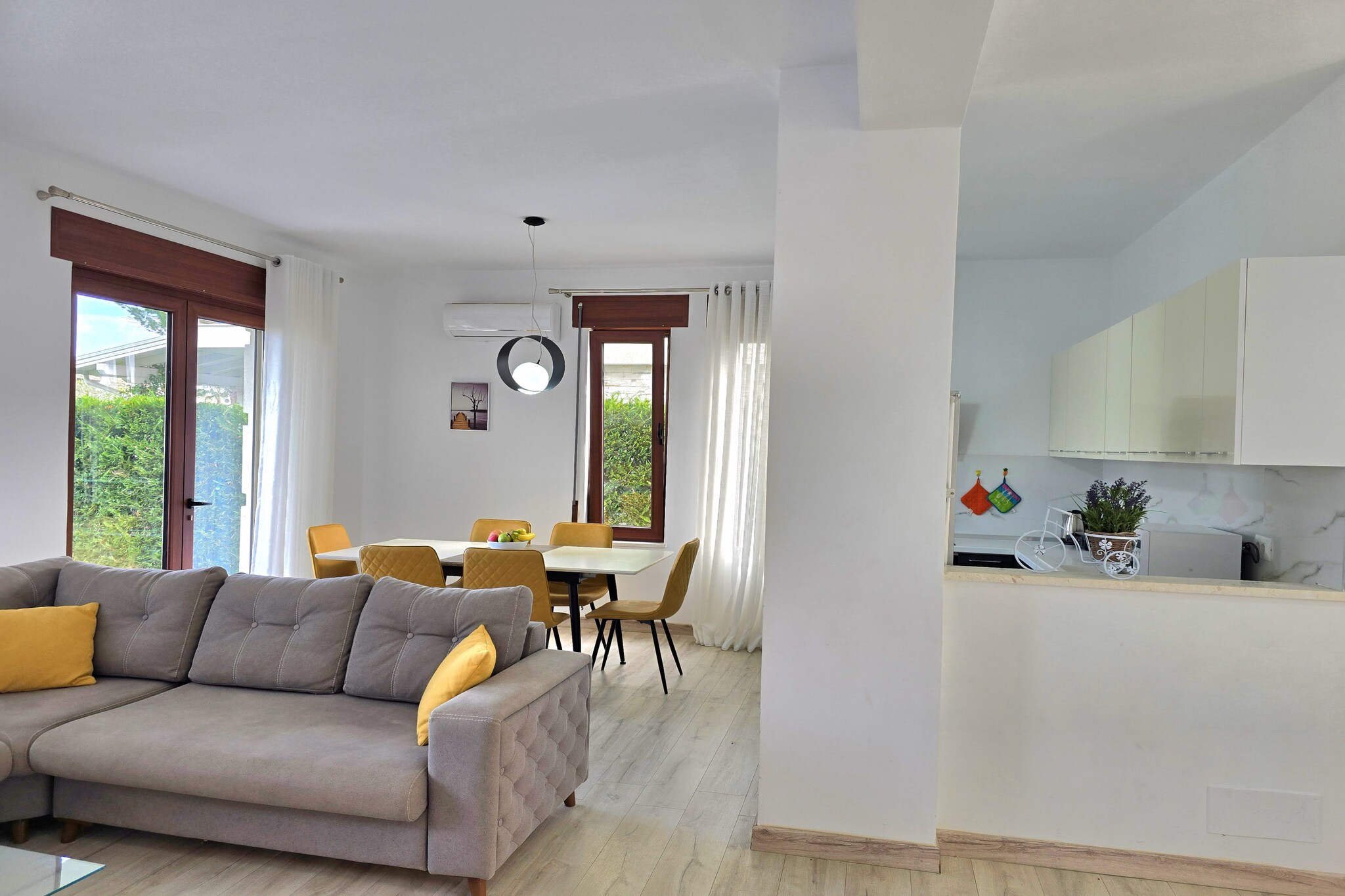 ALD245 - Siruan V.5-Living room
