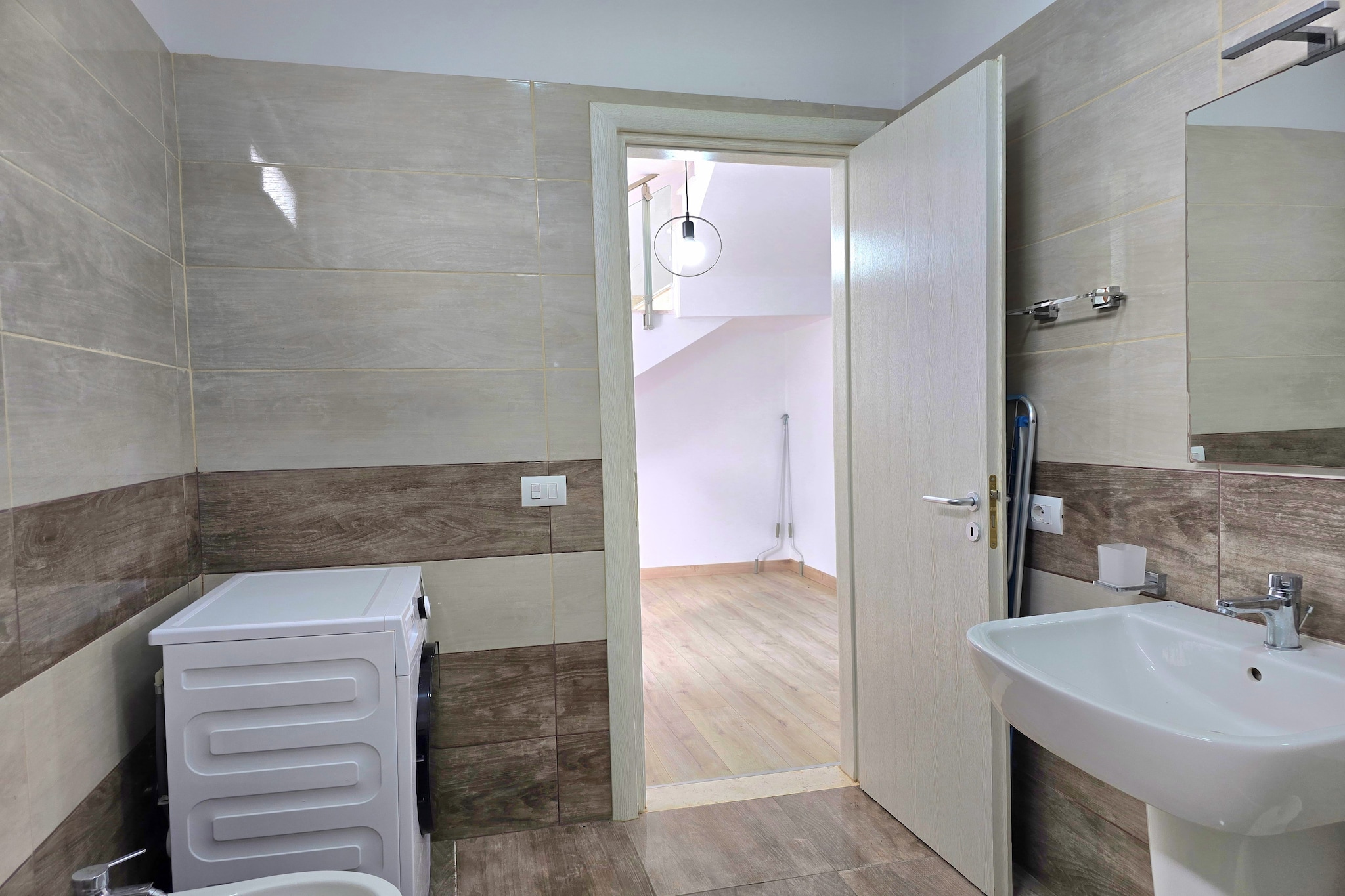 ALD245 - Siruan V.5-Bathroom