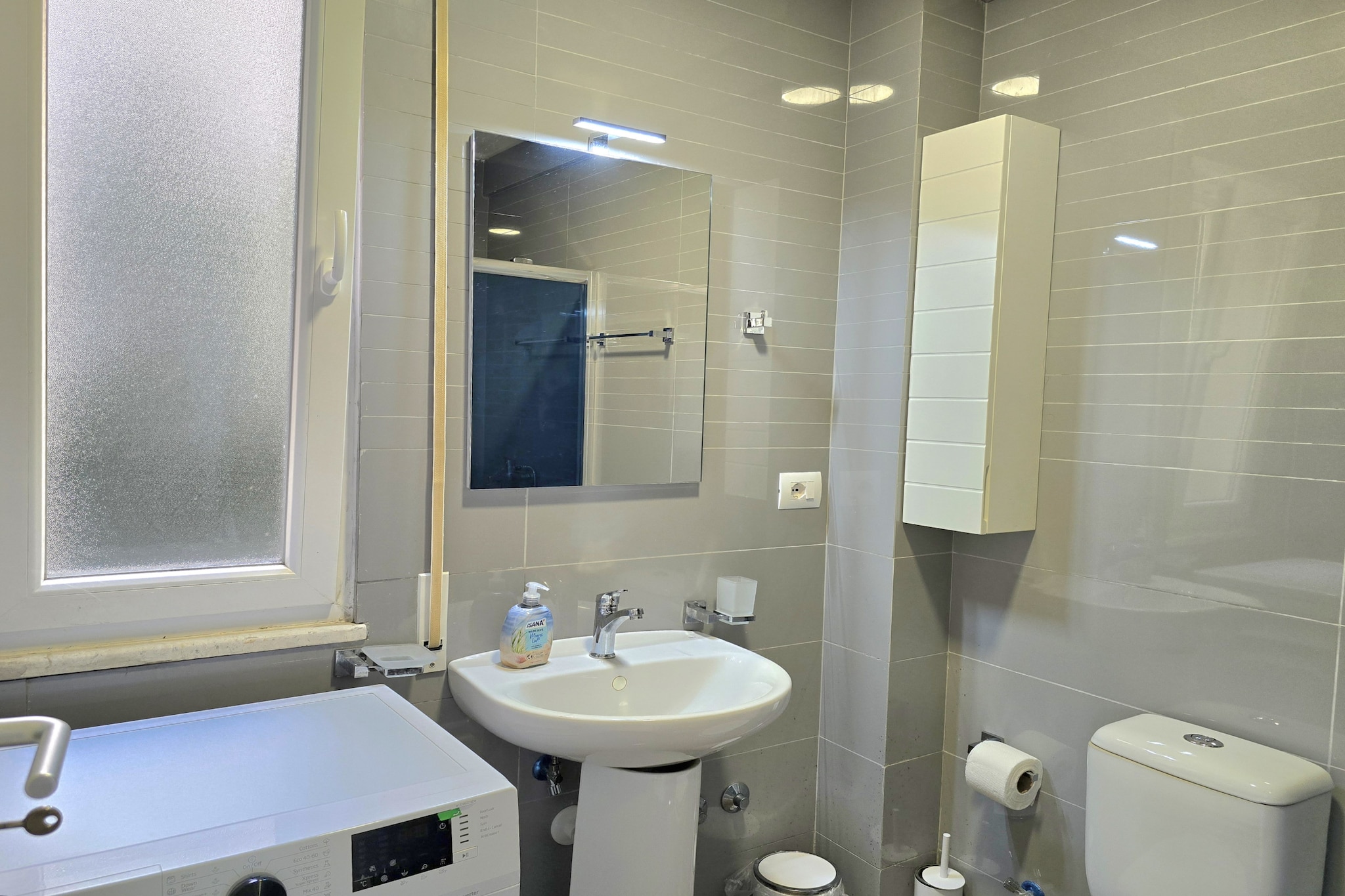 ALD255 - Siruan V.Lura 3-Bathroom