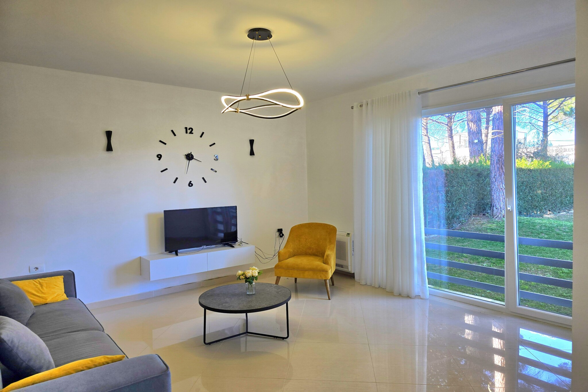 ALD255 - Siruan V.Lura 3-Living room