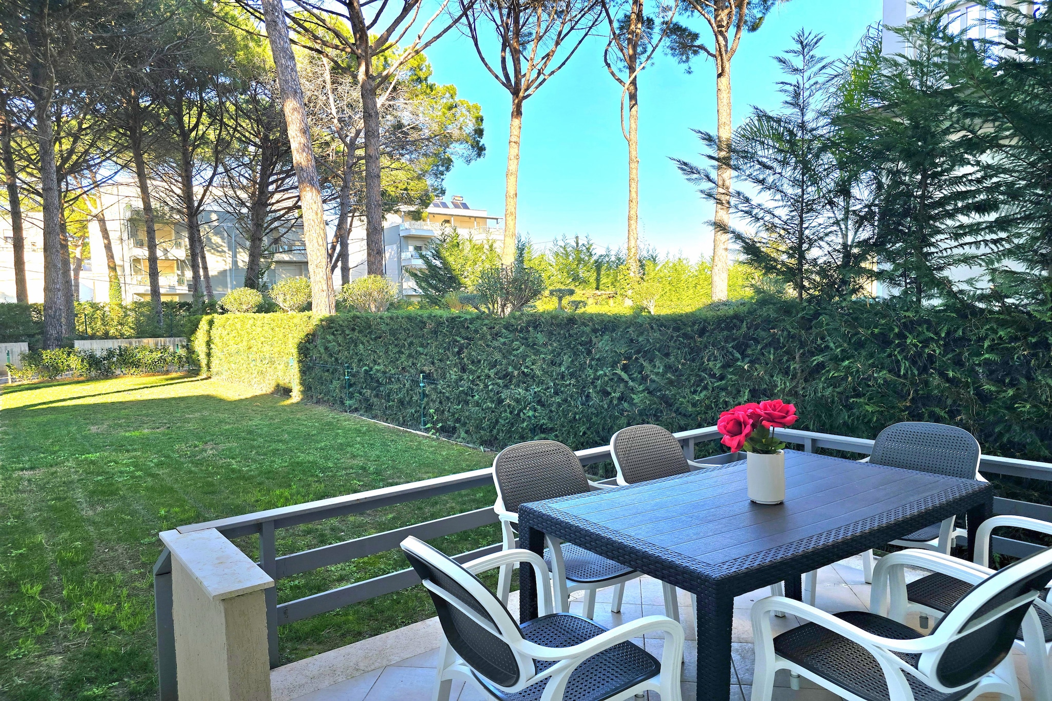 ALD255 - Siruan V.Lura 3-Terrace balcony